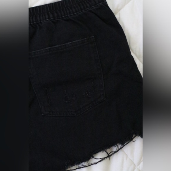 NWOT Aerie Distressed Shorts - Picture 7 of 8